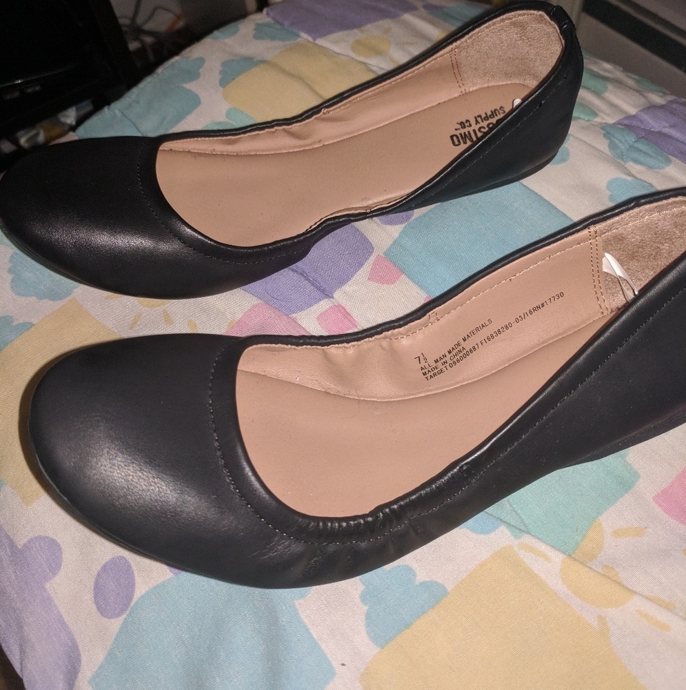 Women's flats